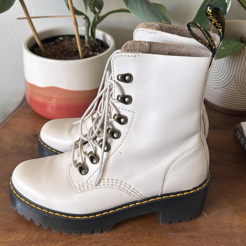 Dr. Martens lace up boots - Picture 3 of 8